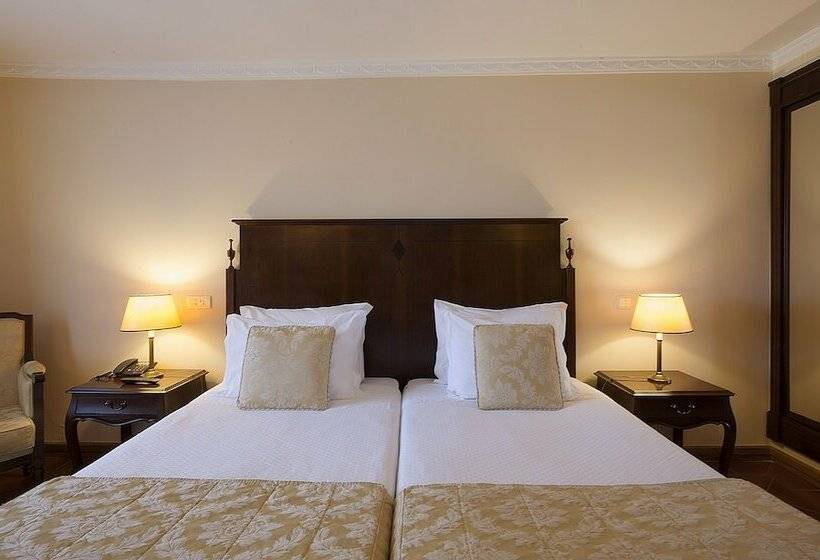 Номер Стандарт, Turim Club Azeitao