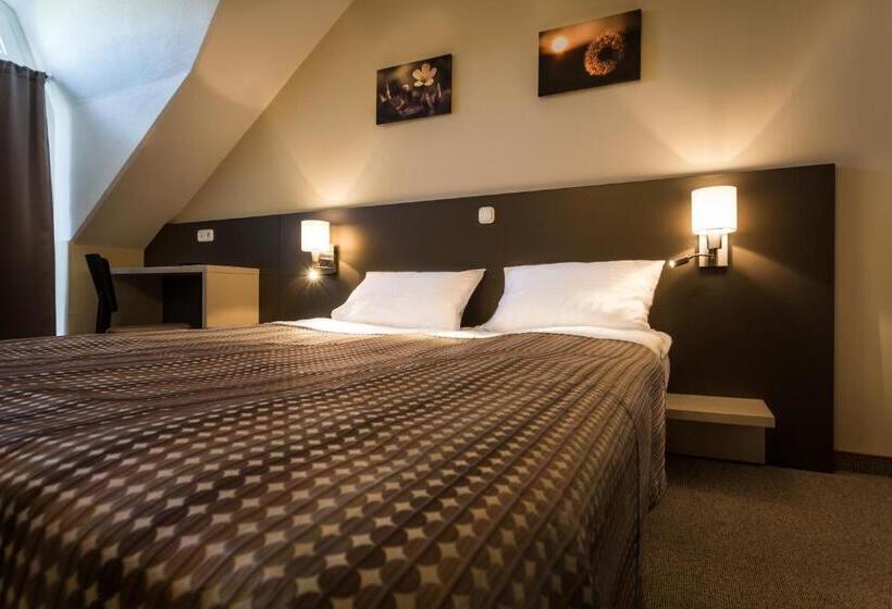 스탠다드 룸, Corvin Hotel Budapest Corvin Wing