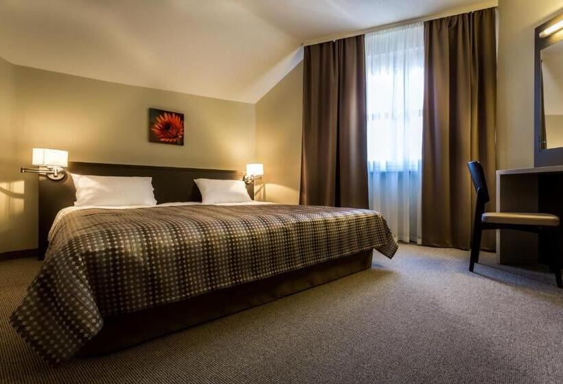 스탠다드 룸, Corvin Hotel Budapest Corvin Wing