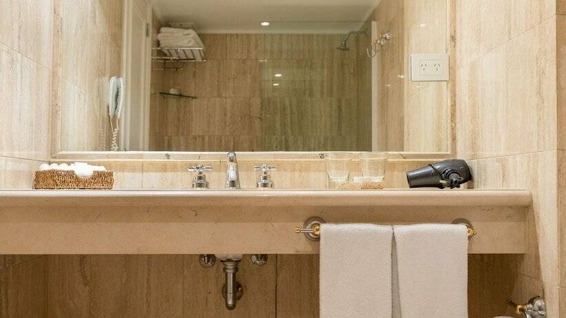 标准工作室, Loi Suites Recoleta
