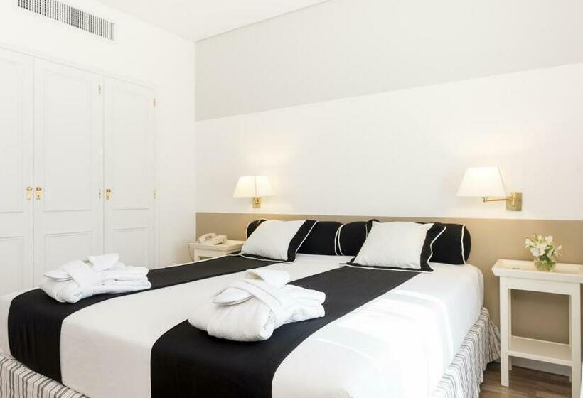 行政套房, Loi Suites Recoleta