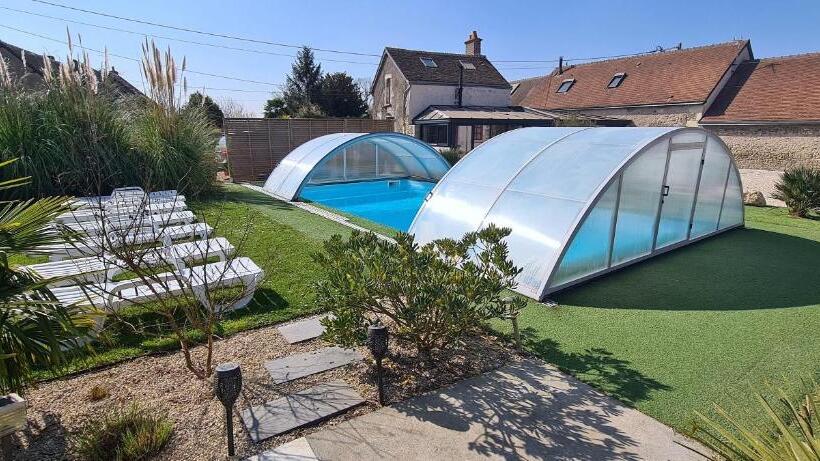 Дом 2 Спальни, Gîte Atypique 2 à 8 Personnes Avec Piscine Jacuzzi Proche Châteaux De La Loire