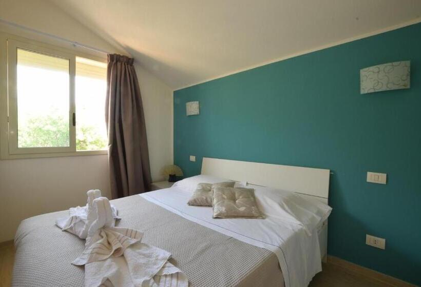 سوییت جونیور با چشم‌انداز دریا, Saija Resort