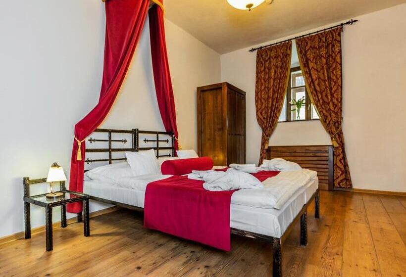 スーペリアースイート, Grand Vígľaš