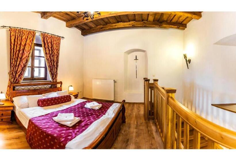 1ベッドルームドゥプレックスアパートメント, Grand Vígľaš