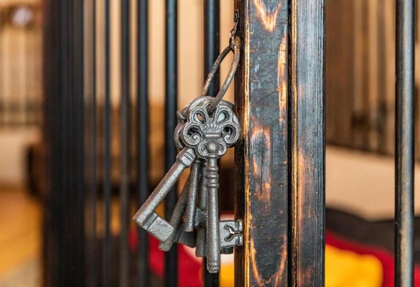 メゾネットスイート, Grand Vígľaš