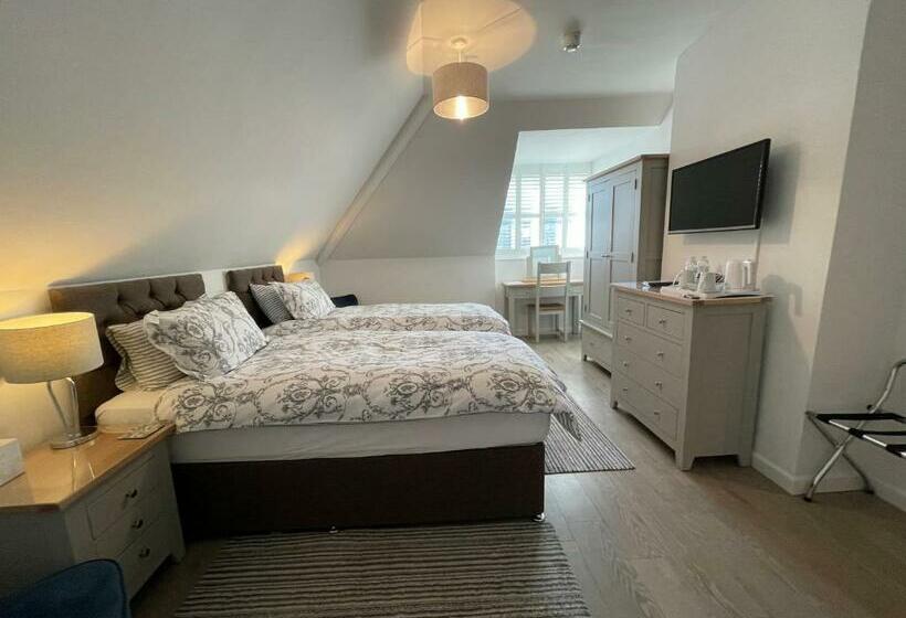 Номер Deluxe, Cotswold Hare