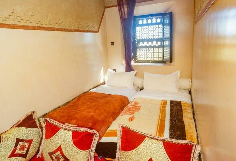 חדר משפחתי נוף לבריכה, Ecolodge L île De Ouarzazate