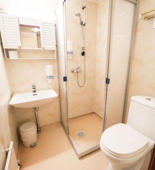 Трежместный Номер Economy, Budget Hotel Raahe