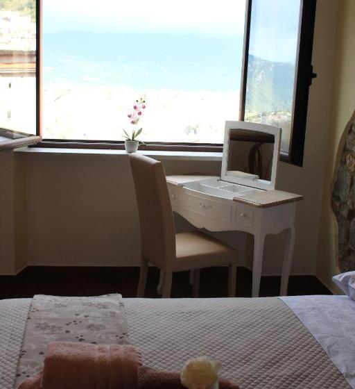 Номер Стандарт Вид на Горы, B&b Il Portico Orgosolo