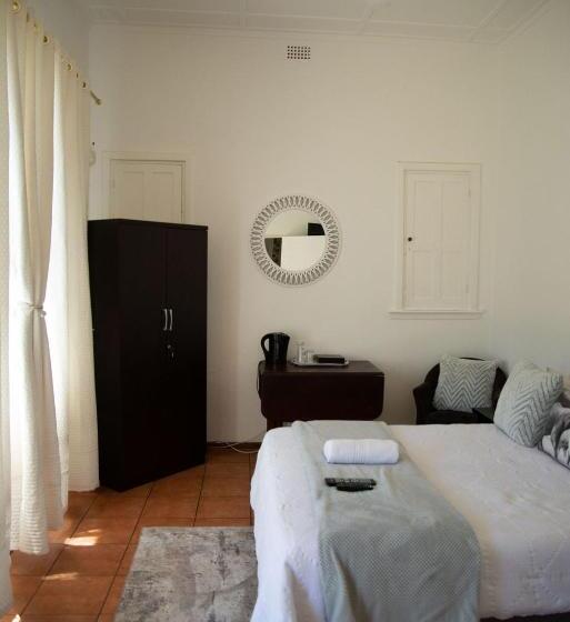 Номер Стандарт, Lydenburg Manor Guest House