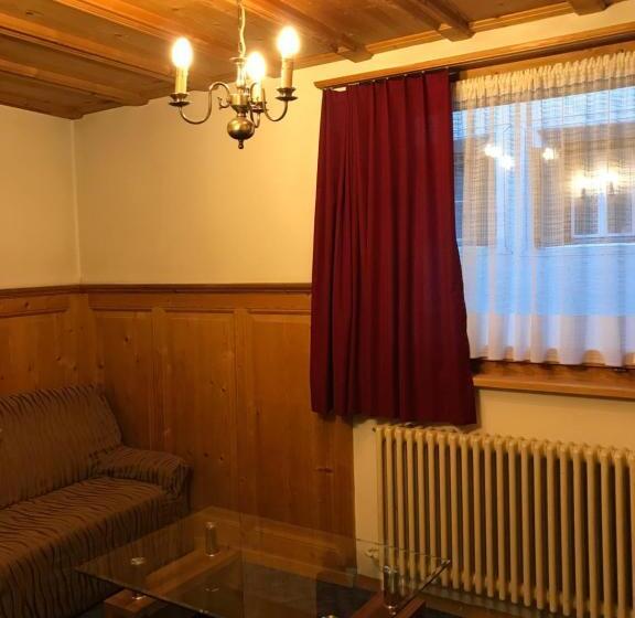 Апартаменты 2 Спальни, B&b Hotel & Appartements Chasa Valär