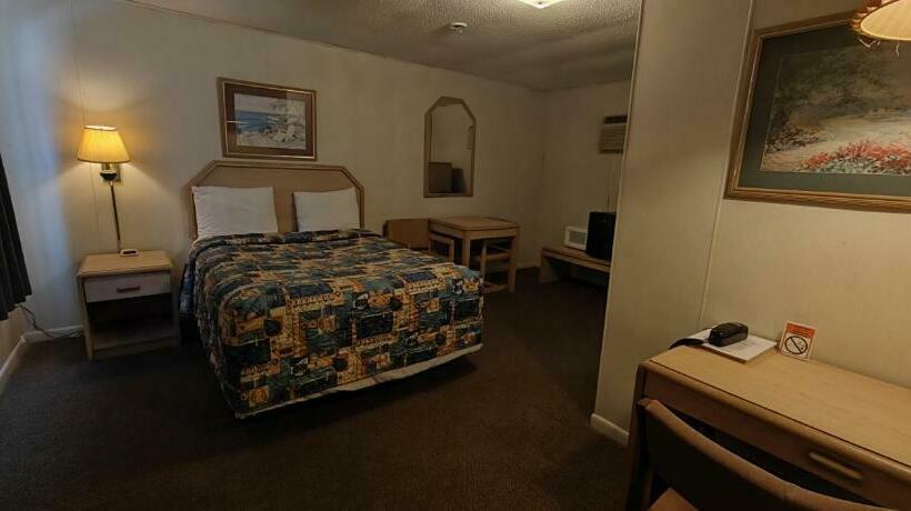 غرفة قياسية, Twin Pine Motel