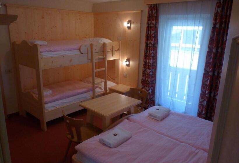 Четырехместный Номер Стандарт, Chalet Hotel Diamant