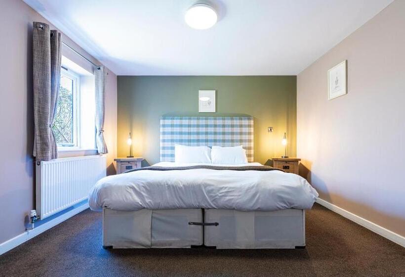 Номер Economy, Staunton Arms