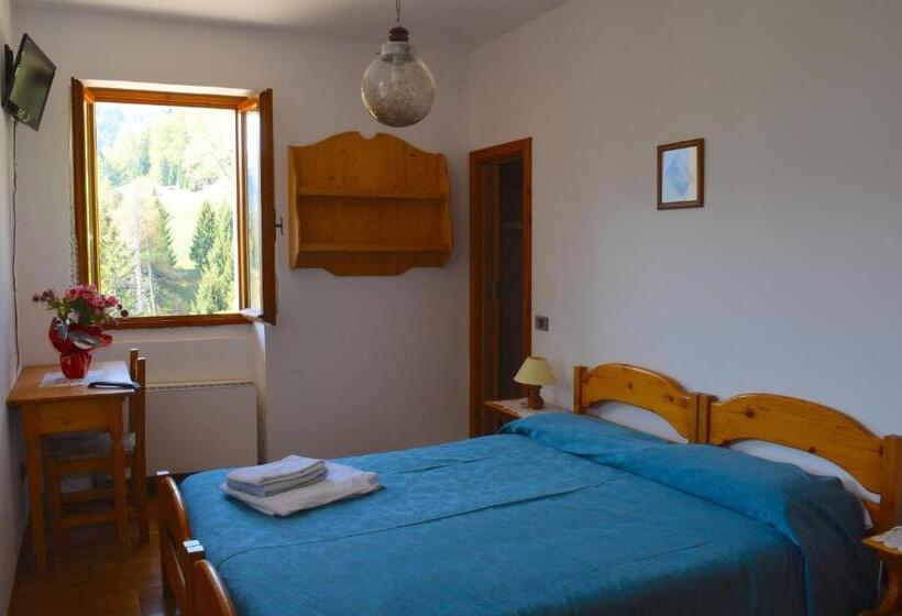 Четырехместный Номер Стандарт, Rifugio Monte Baldo
