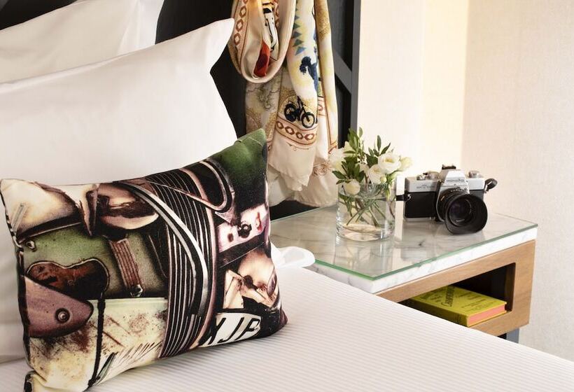 スーペリアールーム, Des Arts Montmartre