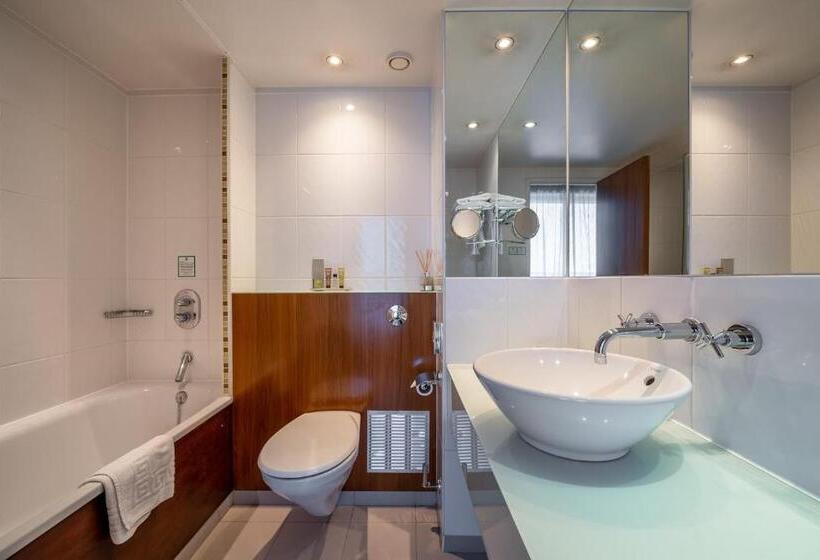 Пентхаус Люкс, Holiday Inn London Camden Lock, An Ihg