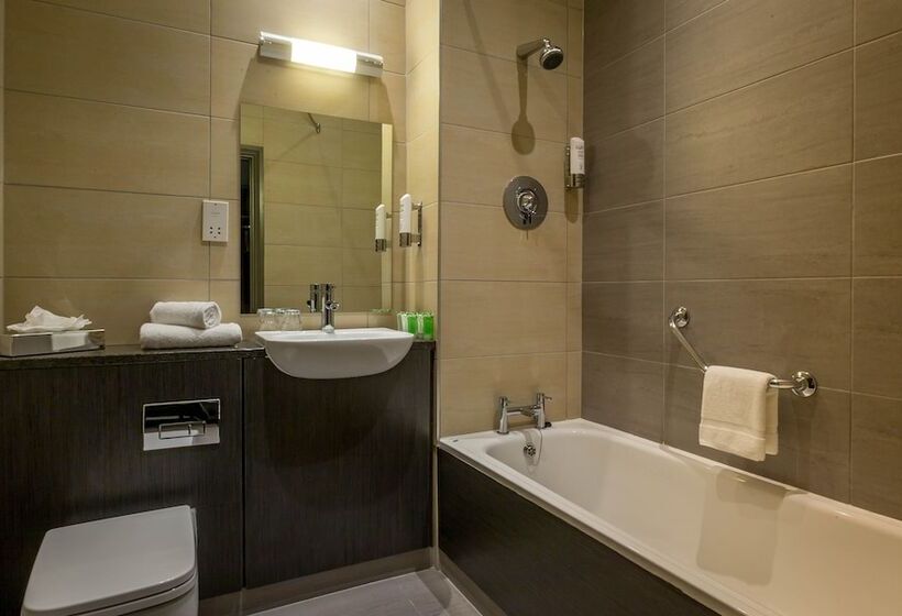 패밀리 룸, Maldron Hotel Shandon Cork City