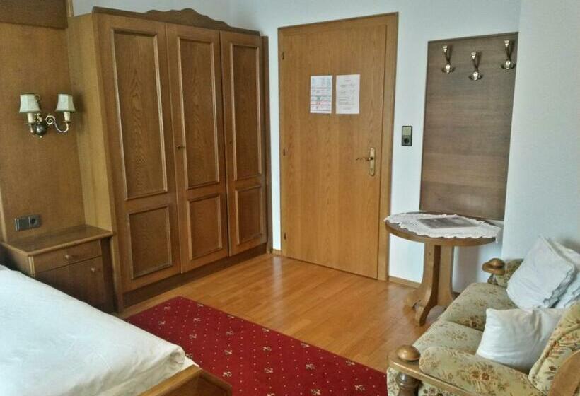 Номер Стандарт, Gasthof Pension Traube