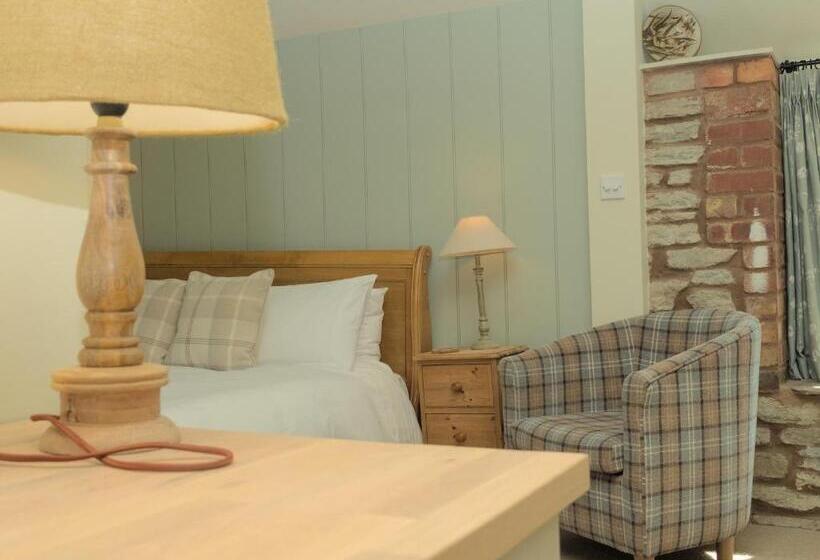 주니어 스위트, Riverside Inn, Aymestrey