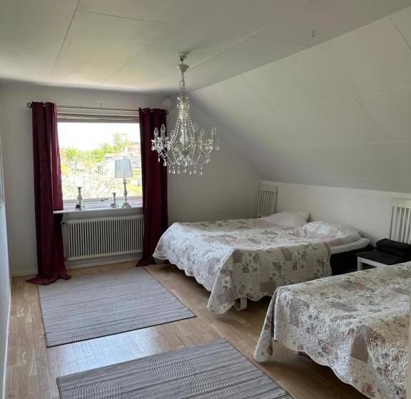 Апартаменты 1 Спальня с Балконом, Sweet Dreams B&b Ullared