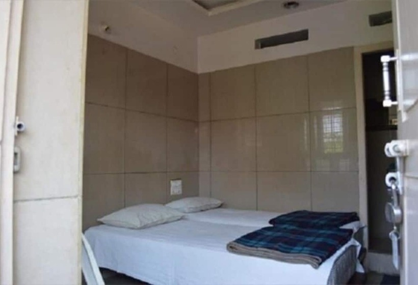豪华房间, Mourya Deluxe A/c Lodge
