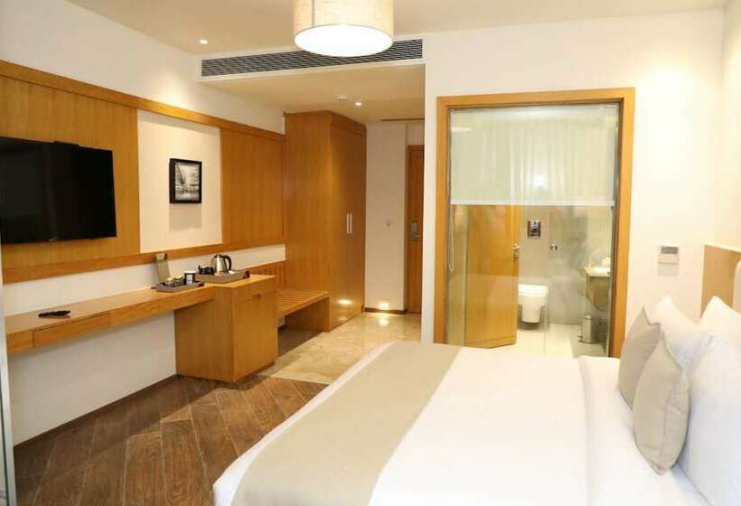 标准间, The Fern Residency Morbi