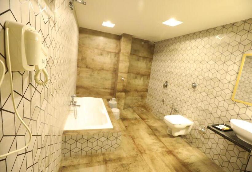 Люкс Кровать Кинг, Neptune Inn