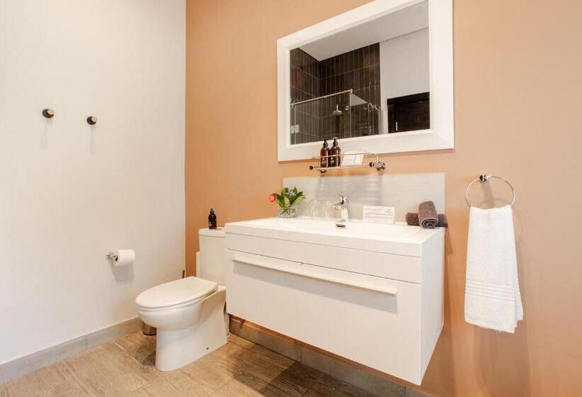 Номер Deluxe, Vrede En Lust Estate