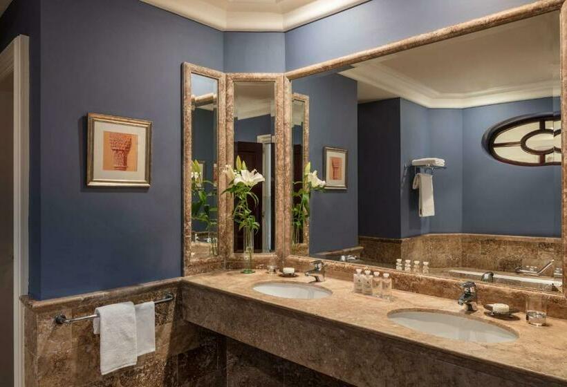 テラス付きデラックスルーム, Anantara Villa Padierna Palace Benahavís Marbella Resort   A Leading Hotel Of The World