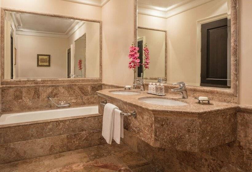コネクティングルーム（家族用）。, Anantara Villa Padierna Palace Benahavís Marbella Resort   A Leading Hotel Of The World