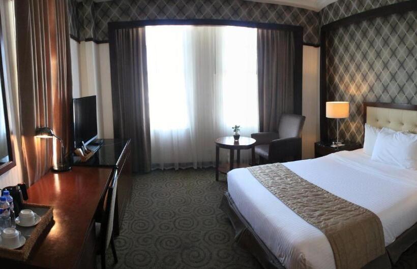 이그제큐티브 룸, The Plaza Hotel Balanga City