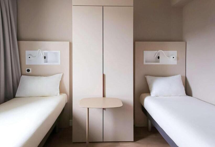 Номер Стандарт Трехместный, Ibis Budget Geneve Saint Genis Pouilly