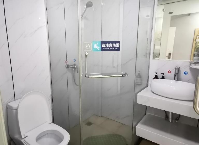 Номер Стандарт, 7days Inn Changsha Houjiatang Yali High School