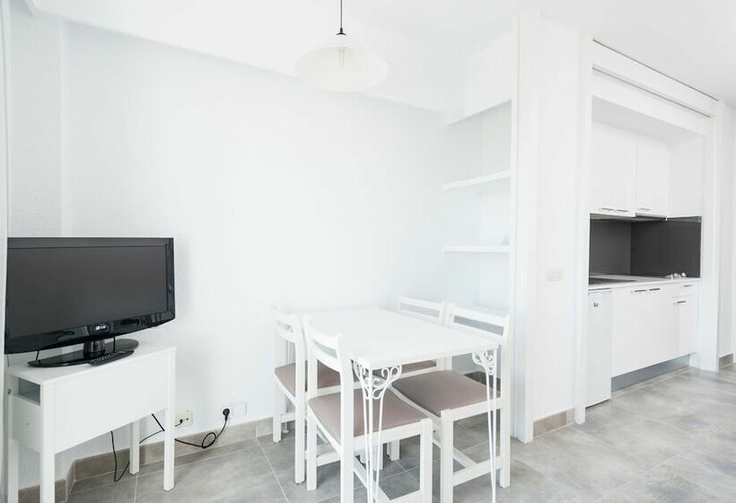 Студио Стандарт Вид на Бассейн, Apartamentos Siesta I