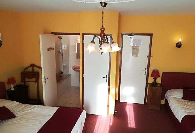 Семейный Номер, Hostellerie Saint Martin  Logis Hôtel Et Restaurant