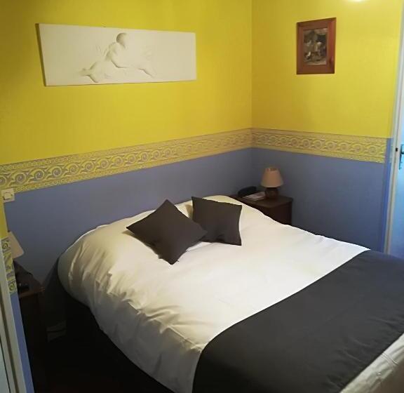 Номер Стандарт, Hostellerie Saint Martin  Logis Hôtel Et Restaurant