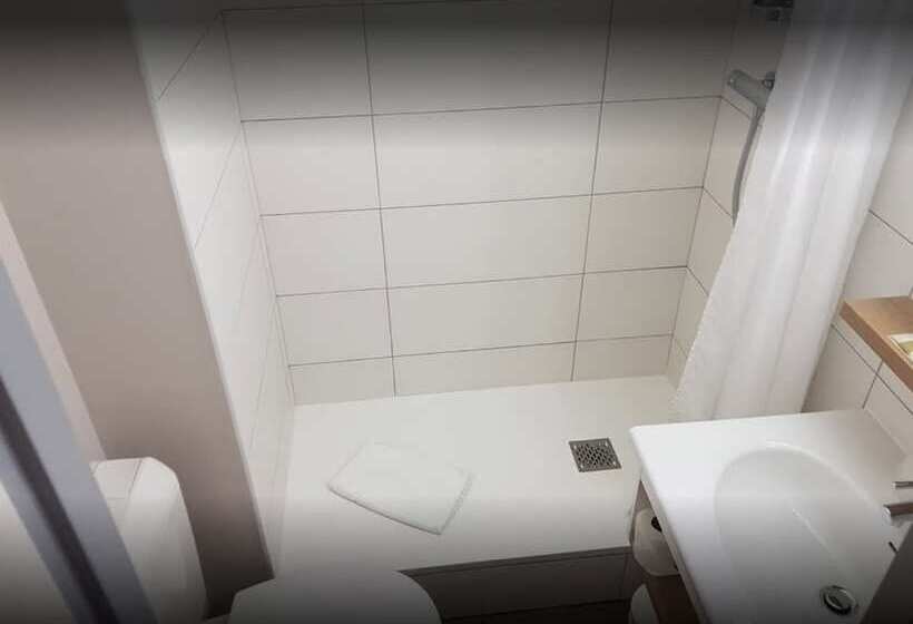 Номер Стандарт, L Arcalod & Bistrot Jeanne   Lac D Annecy   Hôtel Restaurant Spa