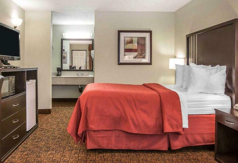标准间, Quality Inn & Suites Woodland  Sacramento Airport