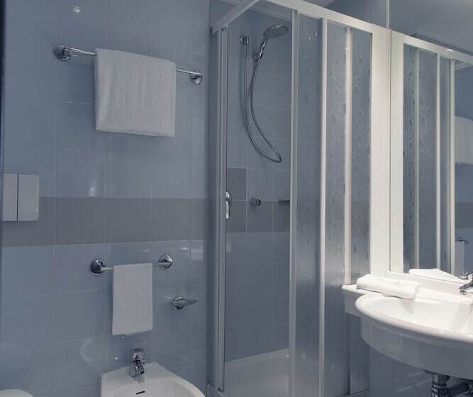 标准三人间, B&b Hotel Mantova