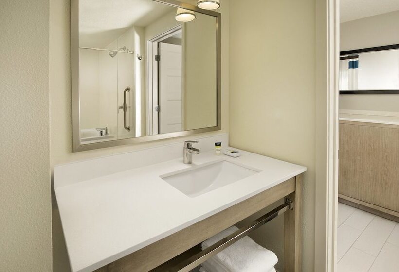 סוויטת אקזקיוטיב נוף לים, Four Points By Sheraton Jacksonville Beachfront