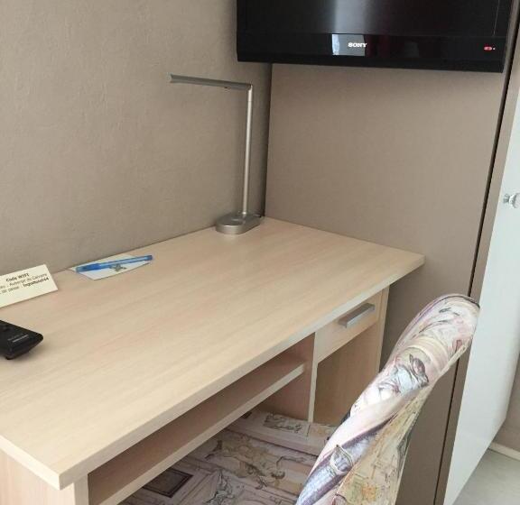 标准间, Auberge Du Calvaire