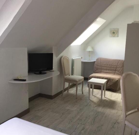Номер Стандарт, Auberge Du Calvaire