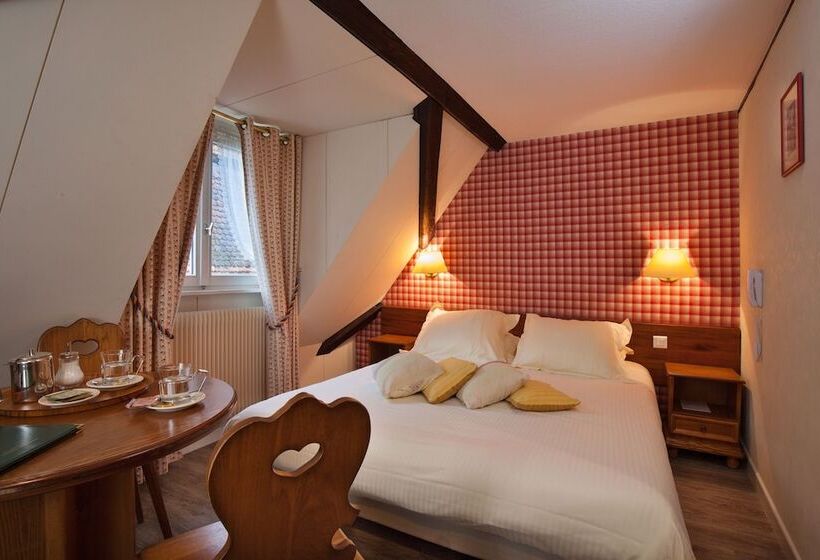 Номер Комфорт, Logis Hôtel De La Tour