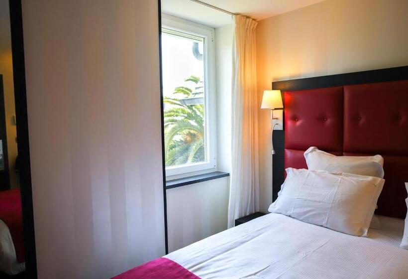 Номер Стандарт Вид на Сад, Logis Hôtel Saint Guirec Et De La Plage