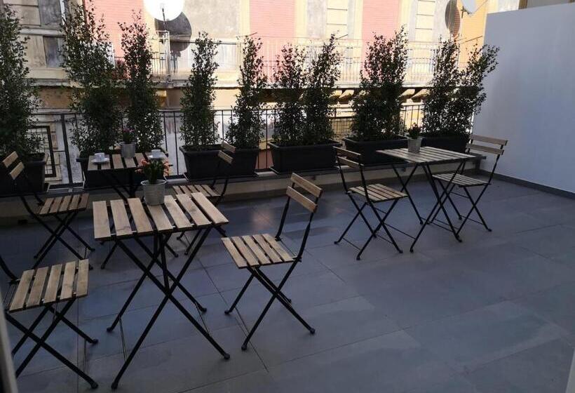 اتاق استاندارد با تراس, Armisi B&b