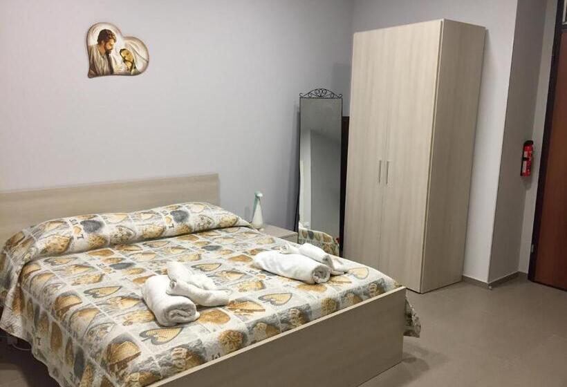 اتاق راحتی سه تخته, B&b San Francesco Di Paola