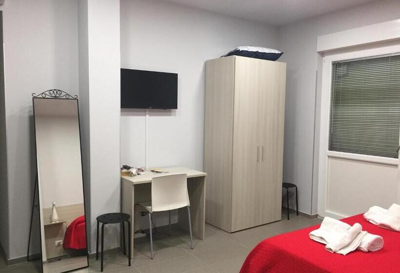 اتاق لوکس چهار تخته, B&b San Francesco Di Paola