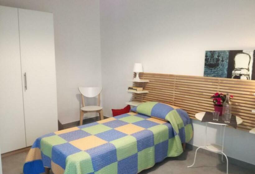 Номер Стандарт с Балконом, Adagiostay